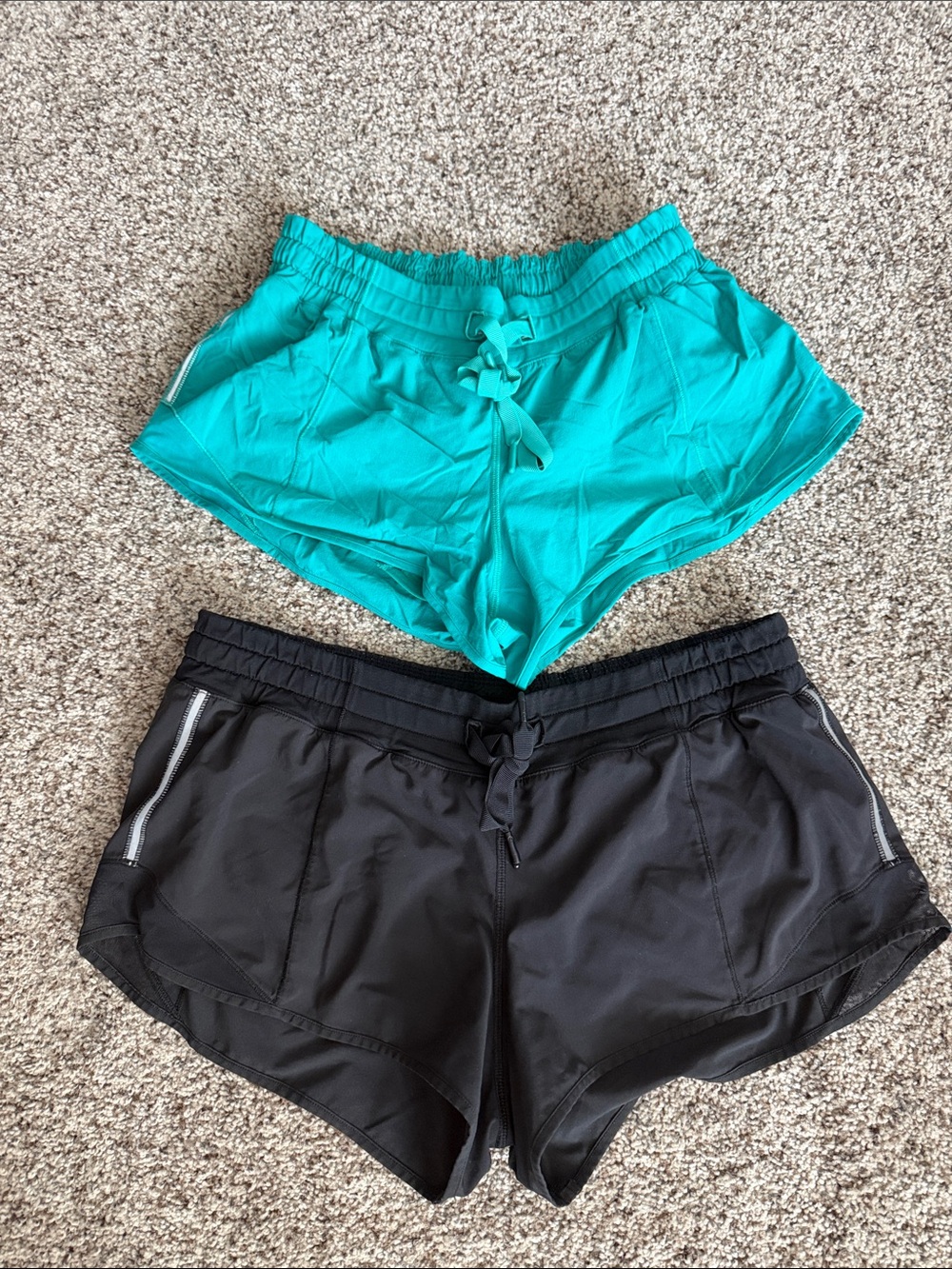 Hotty Hot Lululemon Athletica Turquoise and Black Women’s Athletic Shorts
